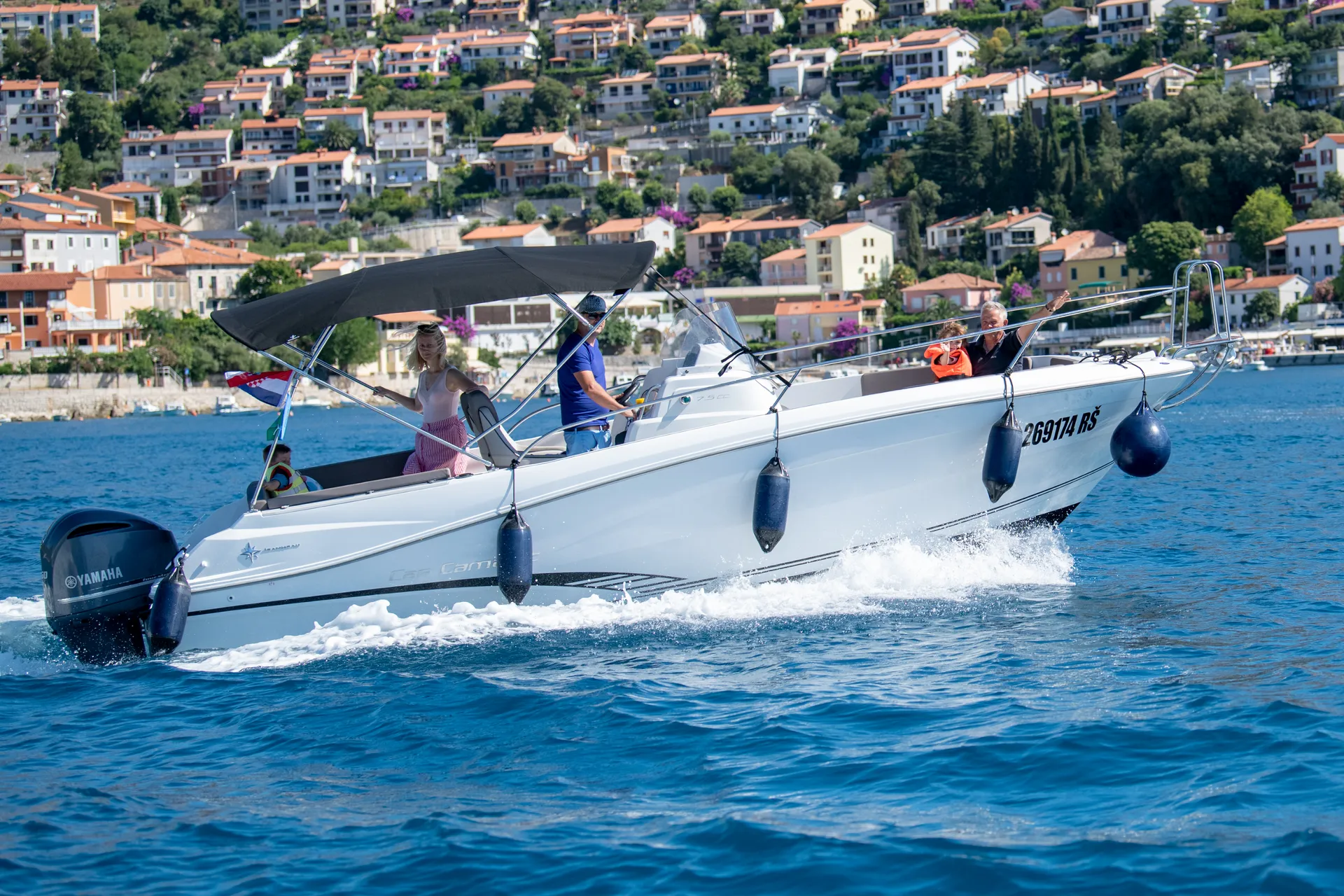 Jeanneau Cap Camarat 7.5 — licensed speedboat.